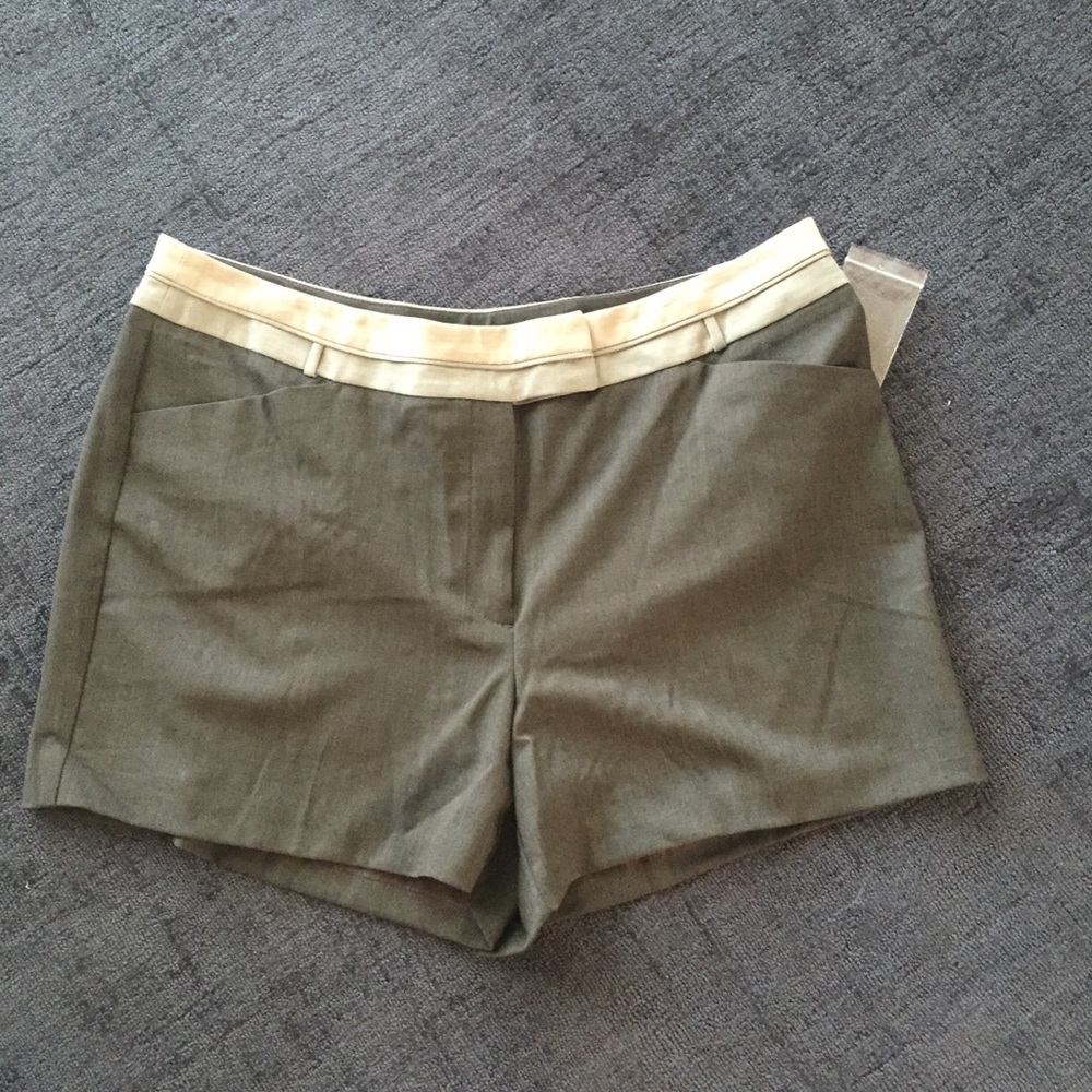 Worthington Charcoal Grey Shorts - NWT - Sz 16
